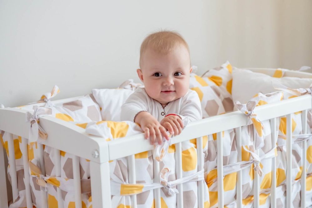 Бортики в кроватку для новорожденных своими руками: пошаговая инструкция