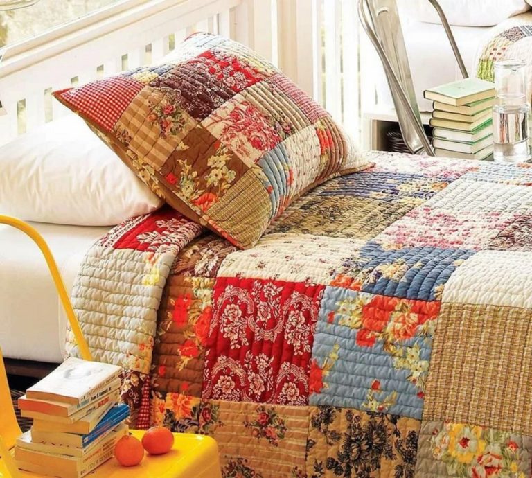 Сшить декоративные подушки на кровать